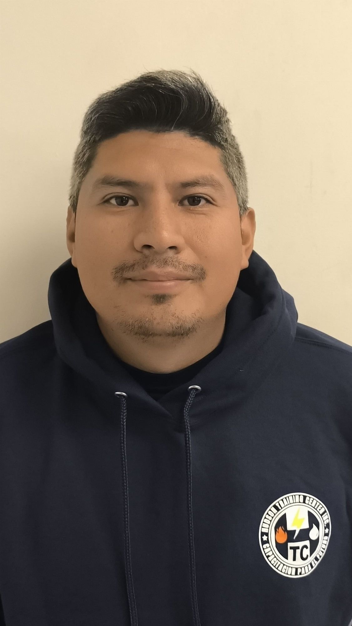 GUILLERMO  CRUZ